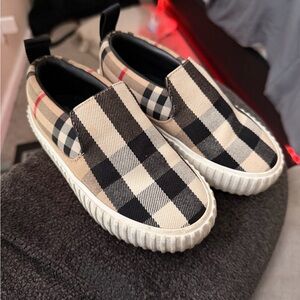 Burberry London England Kids Slip On